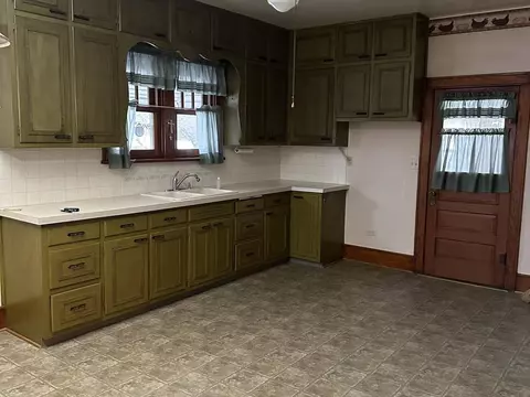 405 E 2nd St, Spring Valley, IL 61362 photo 14