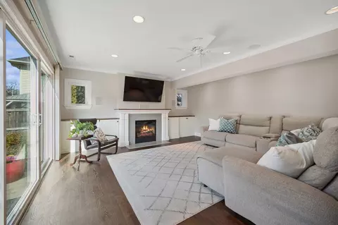 Living - 726 Forest Rd, Glenview, IL 60025 photo 1 of 2