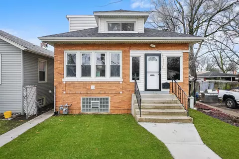 1442 S 20th Ave, Maywood, IL 60153
