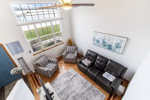 632 Spring Leaf Dr, Joliet, IL 60431 photo 5