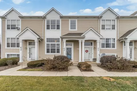 632 Spring Leaf Dr, Joliet, IL 60431