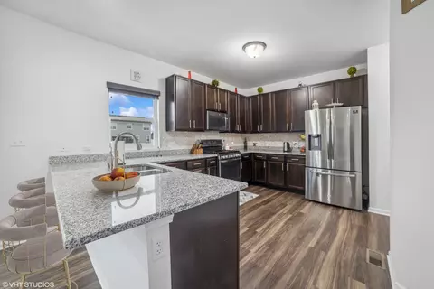 3763 Saint James Ct, Elgin, IL 60124 photo 7