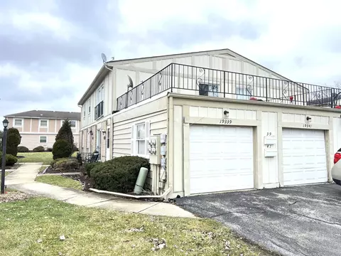 19339 Oak Ave #12, Country Club Hills, IL 60478