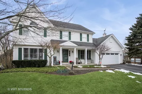 2235 Knowlton Dr, West Dundee, IL 60118
