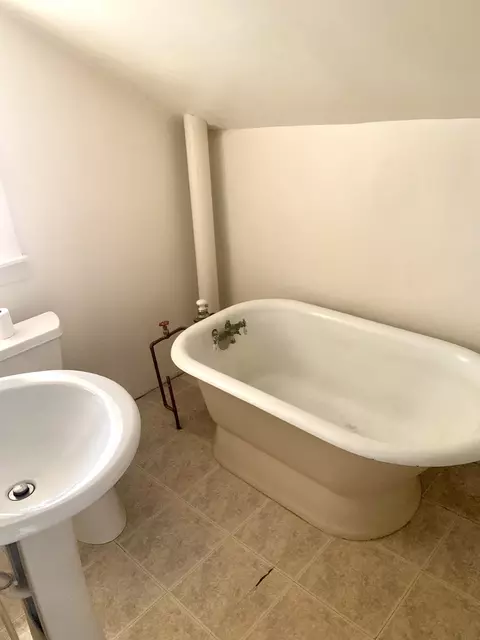 157 Bridge St, Joliet, IL 60435 photo 7