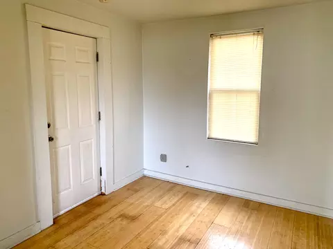 157 Bridge St, Joliet, IL 60435 photo 2