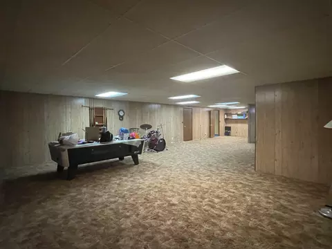 25601 Front St, Sterling, IL 61081 photo 38