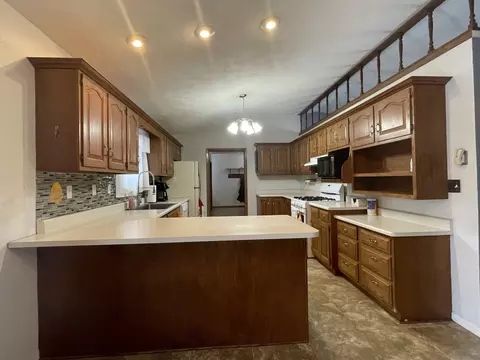 25601 Front St, Sterling, IL 61081 photo 14