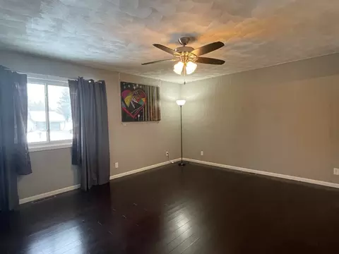 25601 Front St, Sterling, IL 61081 photo 21