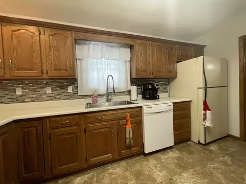 25601 Front St, Sterling, IL 61081 photo 15