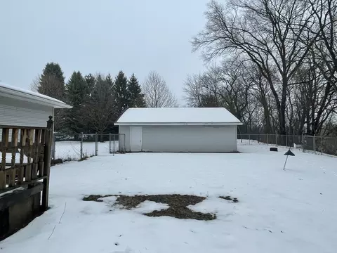 25601 Front St, Sterling, IL 61081 photo 54