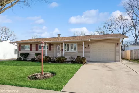 377 Lincoln Ter, Buffalo Grove, IL 60089