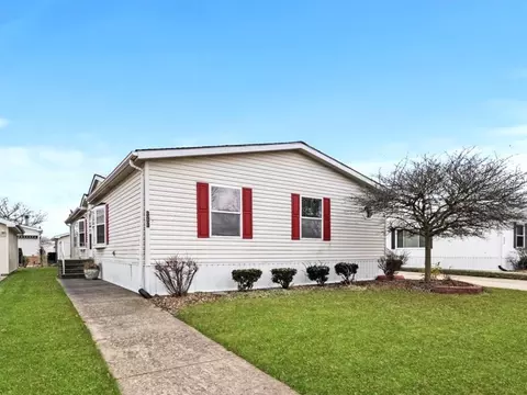 393 Marigold Cir, Matteson, IL 60443