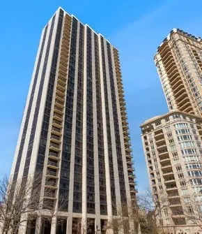 2500 N Lakeview Ave #1205, Chicago, IL 60614