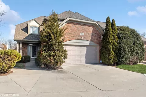 2506 Stonebridge Ln, Northbrook, IL 60062