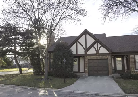 2860 Ashton Ct, Westchester, IL 60154