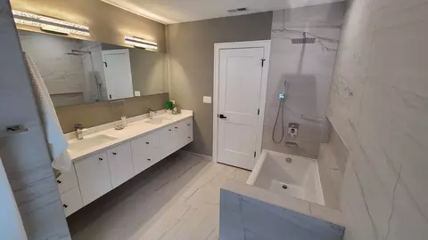 Bath - 529 S Elm St, Itasca, IL 60143 photo 13 of 16