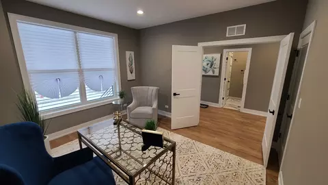 Living - 529 S Elm St, Itasca, IL 60143 photo 7 of 10