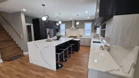 Kitchen - 529 S Elm St, Itasca, IL 60143 photo 2 of 14
