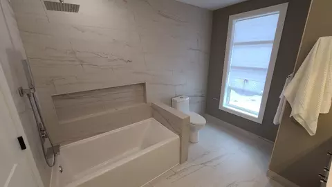 Bath - 529 S Elm St, Itasca, IL 60143 photo 12 of 16