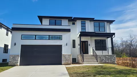 529 S Elm St, Itasca, IL 60143