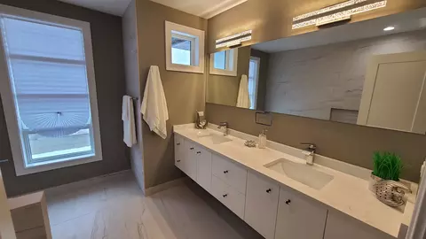 Bath - 529 S Elm St, Itasca, IL 60143 photo 11 of 16