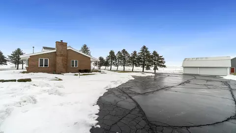 2341 W Egan Rd, Leaf River, IL 61047 photo 37