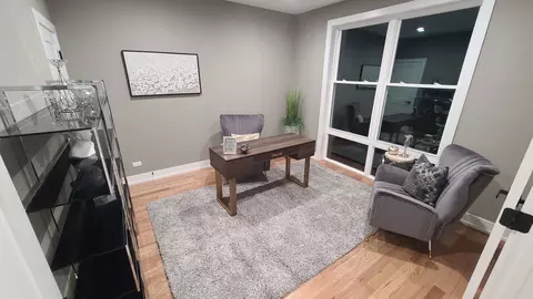 Living - 523 S Elm St, Itasca, IL 60143 photo 1 of 8
