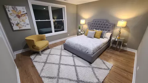 Bedroom - 523 S Elm St, Itasca, IL 60143 photo 4 of 11
