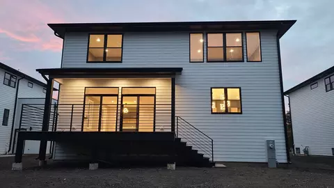 Exterior - 523 S Elm St, Itasca, IL 60143 photo 10 of 15