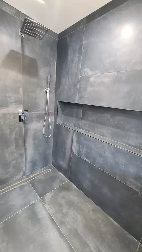 Bath - 523 S Elm St, Itasca, IL 60143 photo 3 of 13
