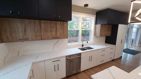 Kitchen - 523 S Elm St, Itasca, IL 60143 photo 5 of 8