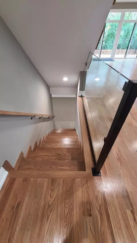 Entry Way - 523 S Elm St, Itasca, IL 60143 photo 6 of 6