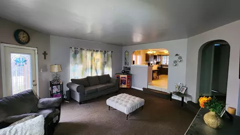 6544 Pershing Rd, Berwyn, IL 60402 photo 8