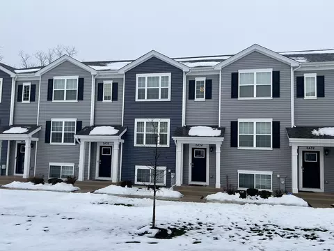 2434 Alison Ave, Pingree Grove, IL 60140