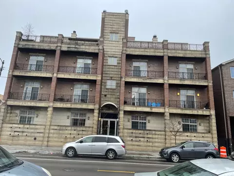 2635 W Lawrence Ave #2B, Chicago, IL 60625