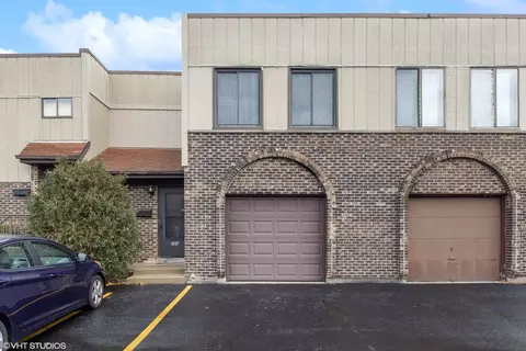 280 E Rimini Ct, Palatine, IL 60067