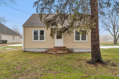 284 School St, Braidwood, IL 60408