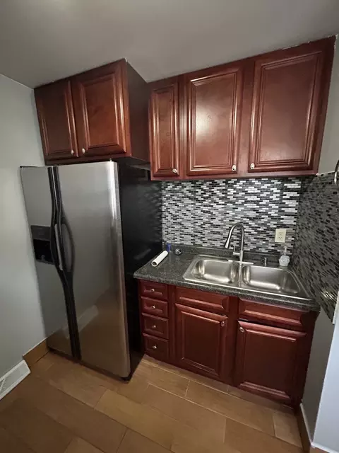 2017 Pine St #D, Des Plaines, IL 60018 photo 5