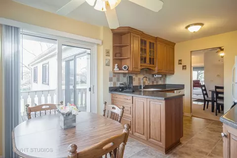 547 Greystone Ln #D2, Wheeling, IL 60090 photo 8