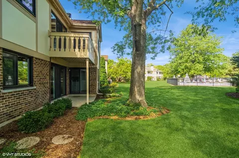 547 Greystone Ln #D2, Wheeling, IL 60090 photo 17