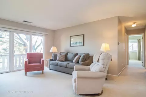 547 Greystone Ln #D2, Wheeling, IL 60090 photo 5