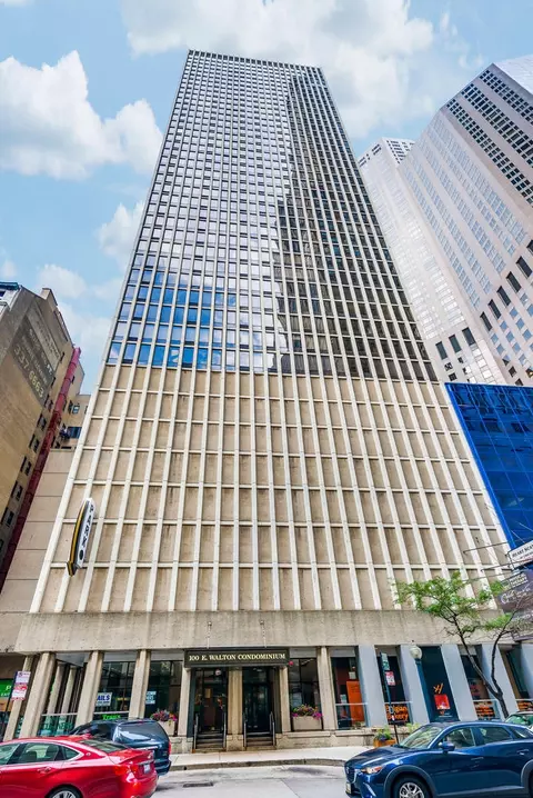 100 E Walton St #25B, Chicago, IL 60611 photo 1