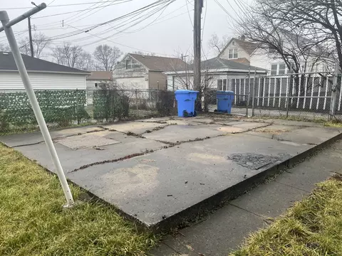 Undisclosed, Chicago, IL 60628 photo 14