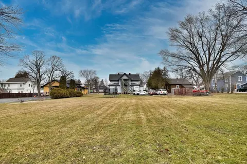 1012 Main St, Antioch, IL 60002 photo 6