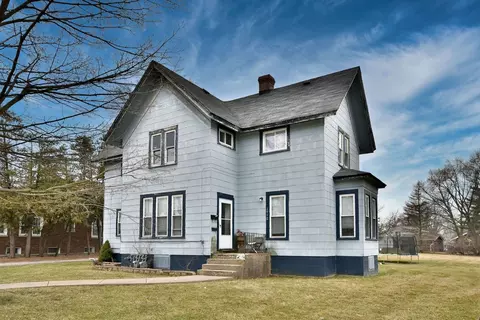 1012 Main St, Antioch, IL 60002