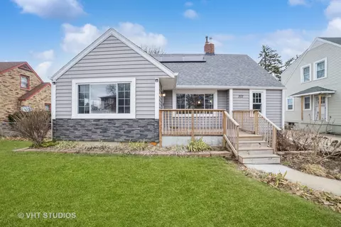 307 S Clifton Ave, Elgin, IL 60123