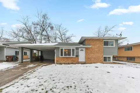 319 Winnebago St, Park Forest, IL 60466