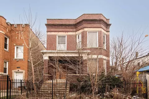 7049 S Vernon Ave, Chicago, IL 60637