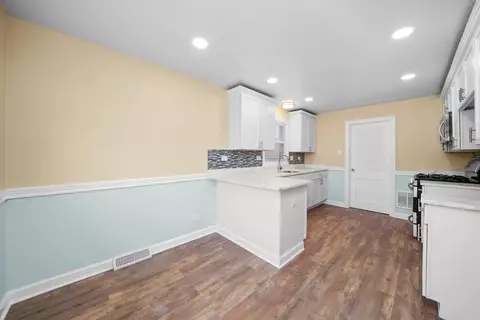7740 Central Ave, Burbank, IL 60459 photo 7